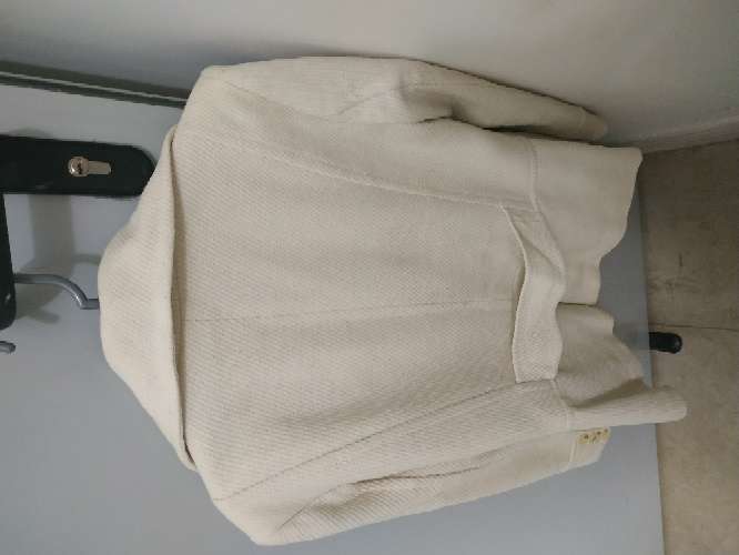 REGALO chaquetn blanco mango 2