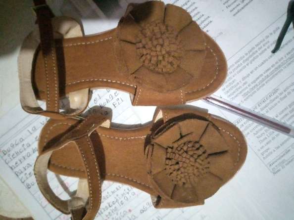 REGALO sandalias para nia