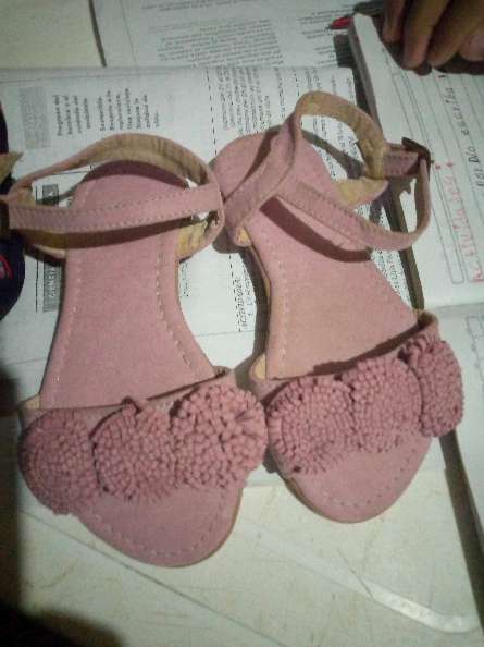 REGALO zapatillas nia