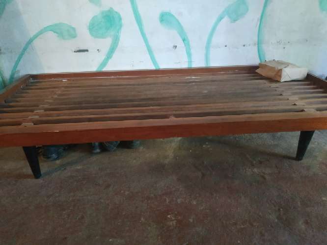 REGALO cama de 1 plaza buena madera 2