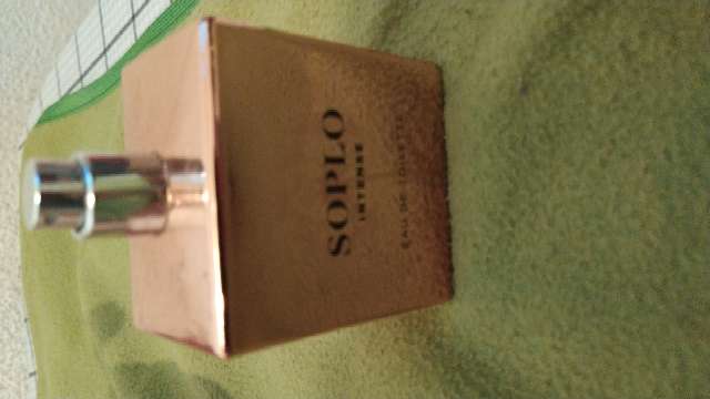 REGALO perfume est nuevo lo regal porque me da alergia y no me gustara botarlo 