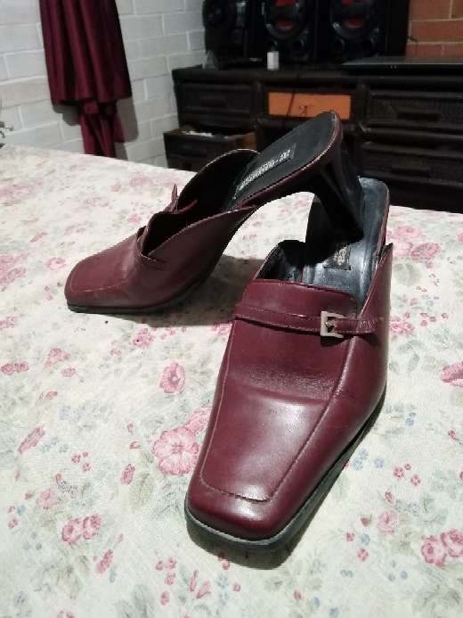 REGALO Zapatos Andrea num 4