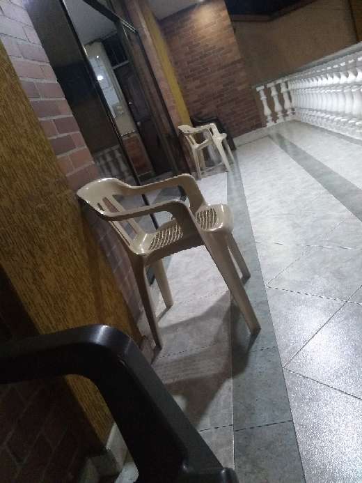 REGALO sillas de plstico a quien le pueda interesar 2