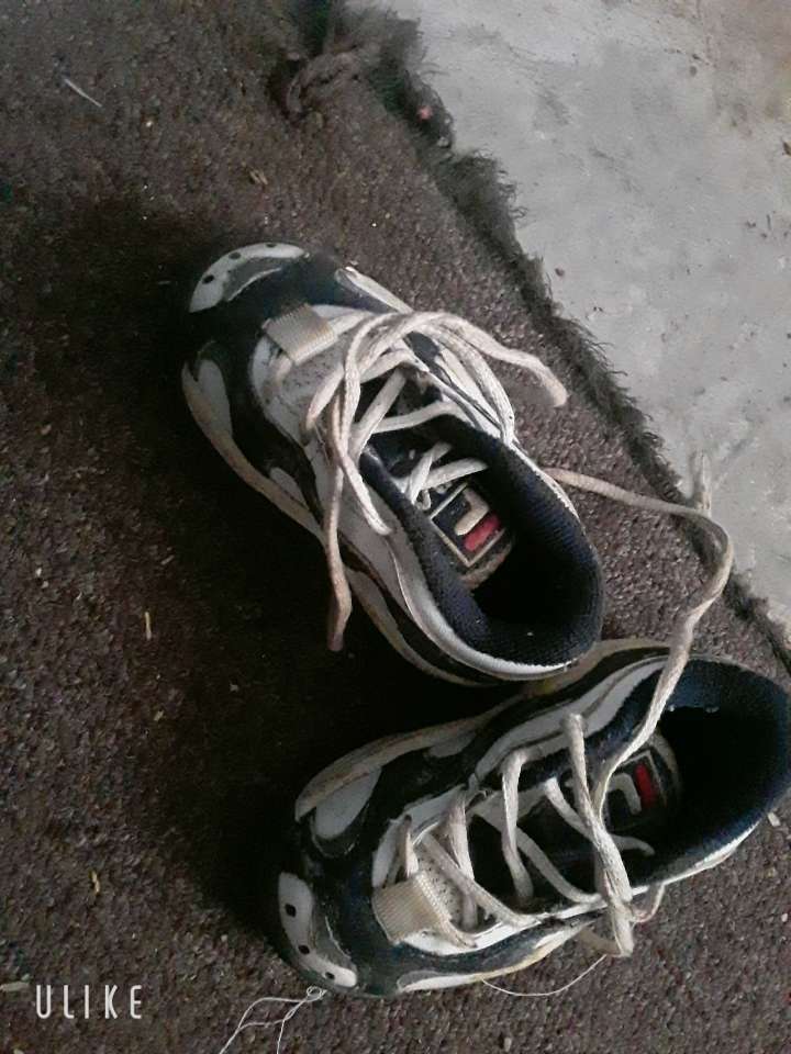 REGALO tenis para nios de un ao