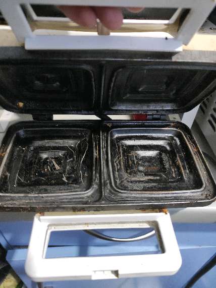 REGALO sandwichera 2