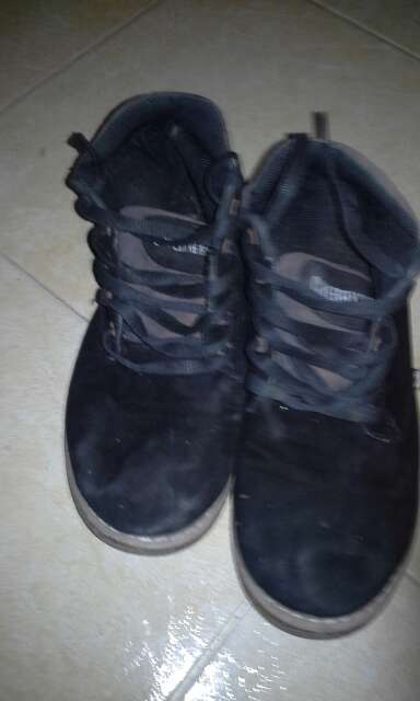 REGALO botas negras del #4  2
