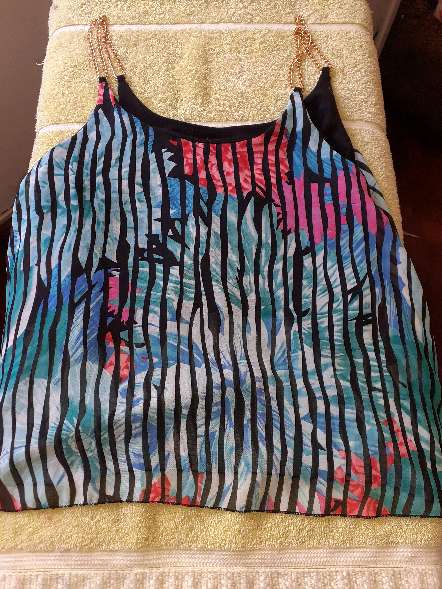 REGALO remera de flores canchera 