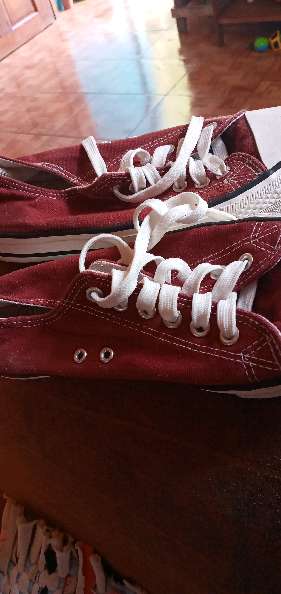 REGALO Zapatos color vino talla talla 37.