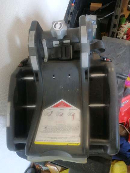 REGALO dos bases de huevo y mesedor de guagua retiro hoy  2