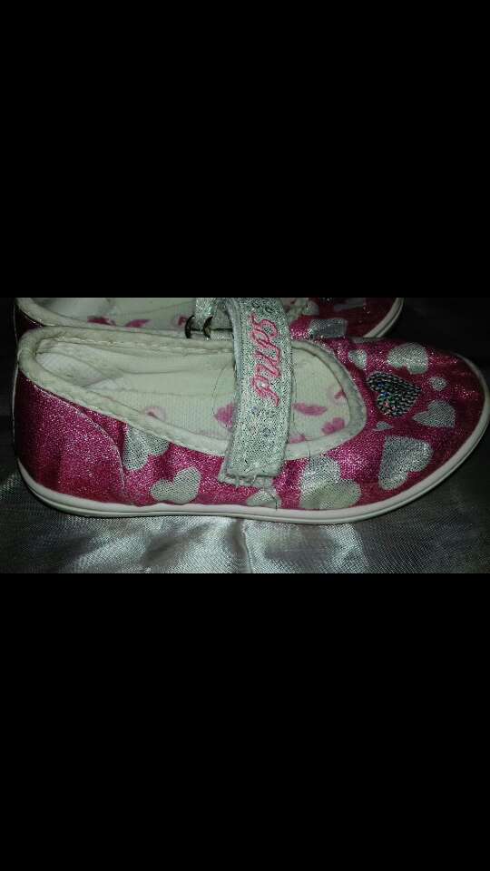 REGALO Zapatos de nena, talle 28, buen estado. 2