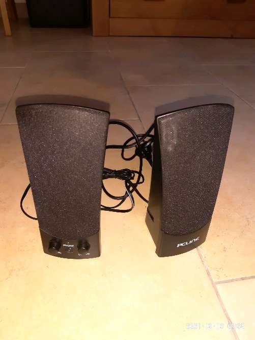 REGALO Altavoces PC REGALO Altavoces PC