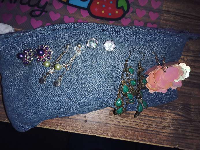 REGALO aretes REGALO aretes