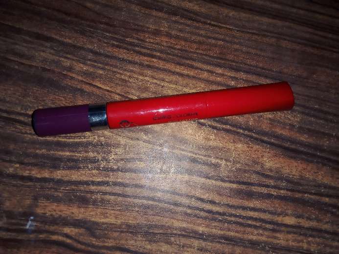 REGALO 3 labiales y un brilleto de uva