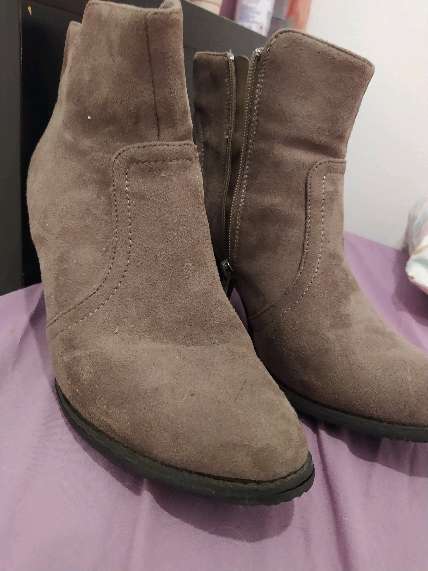 REGALO Botas BEIGE REGALO Botas BEIGE