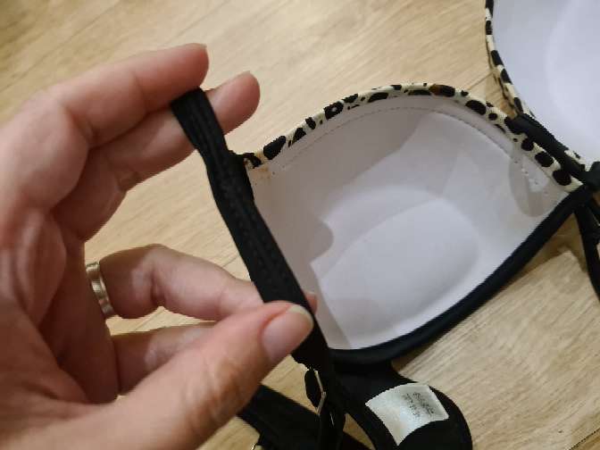 REGALO sujetador bikini con relleno  3