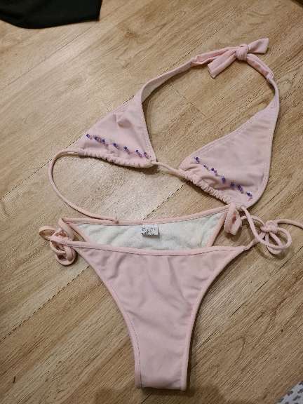 REGALO bikini segunda mano joven