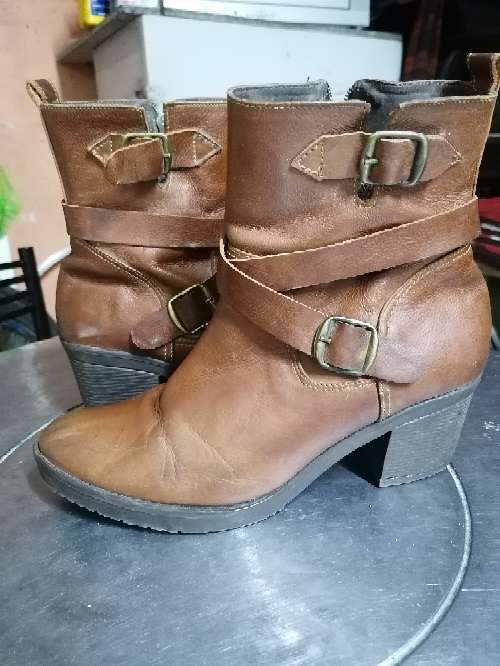 REGALO Botines 100% Cuero Talla 38