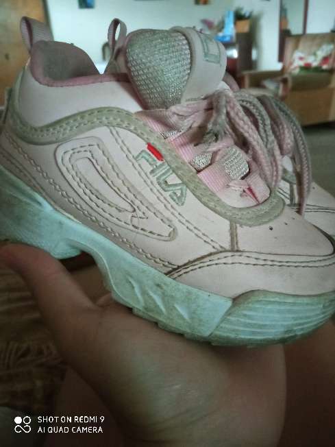 REGALO zapatos deportivos 