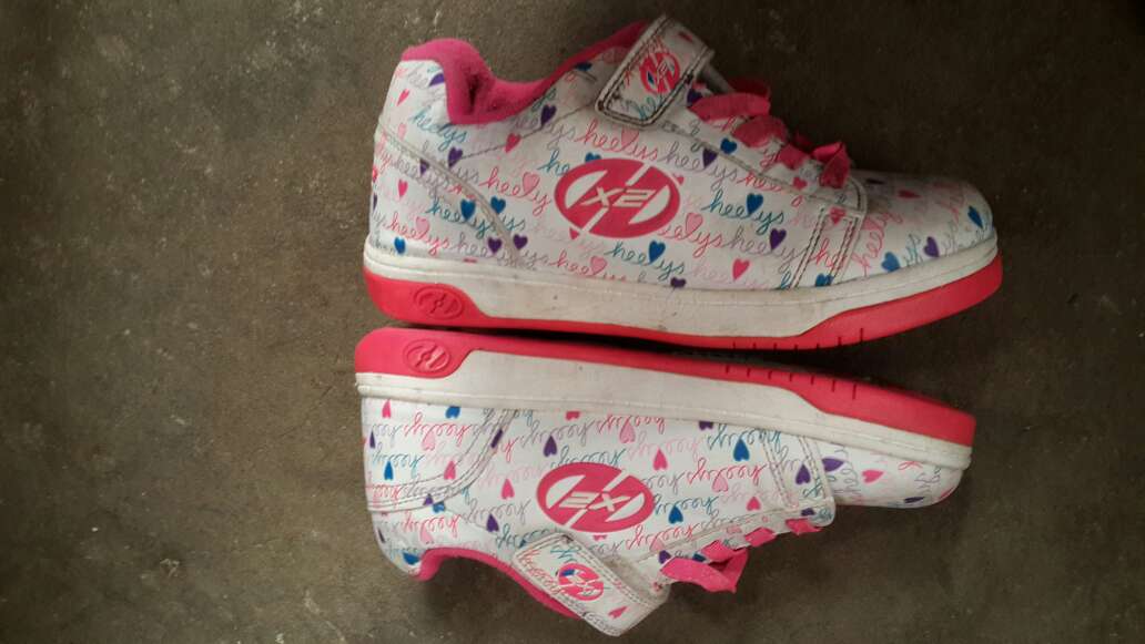 REGALO hermosas zapatillas talle 36