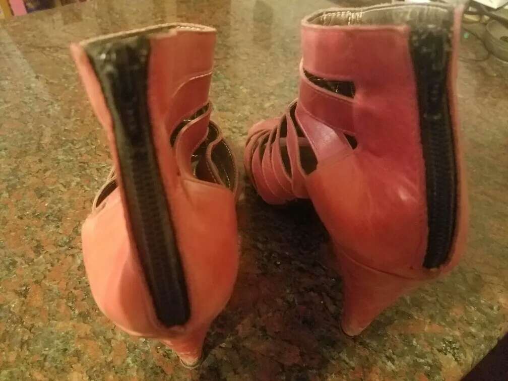 REGALO zapatos de cuero