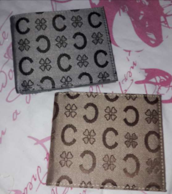 REGALO carteras nuevas 