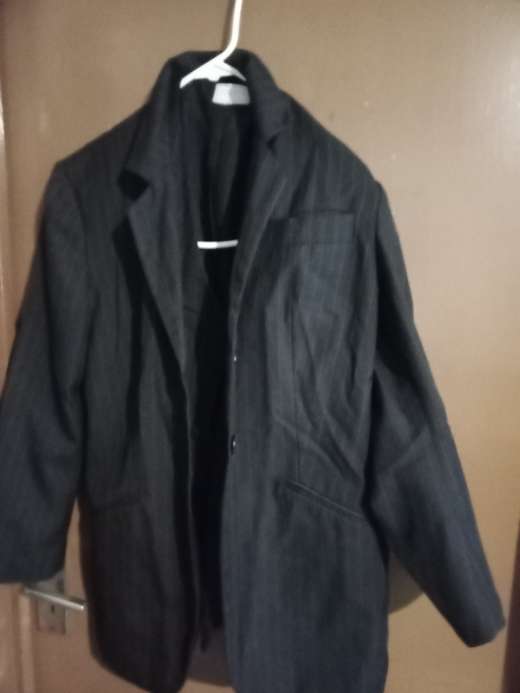 REGALO Saco y chaleco en negro