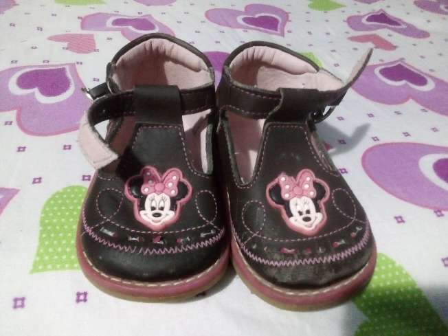 REGALO este zapatito de beb para nia