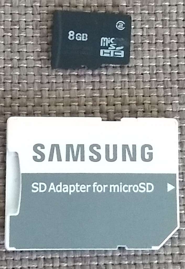 REGALO Tarjeta micro SD 8 GB + Adaptador SD