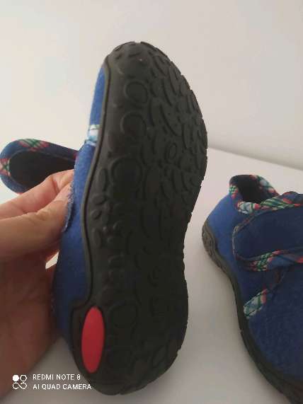 REGALO Zapatillas beb t22 3