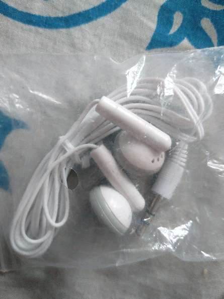 REGALO Audífonos REGALO Audífonos