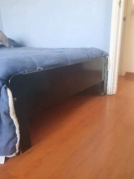 REGALO cama 1.5 plaza + velador 4