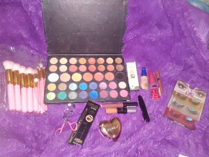 REGALO Maquillaje