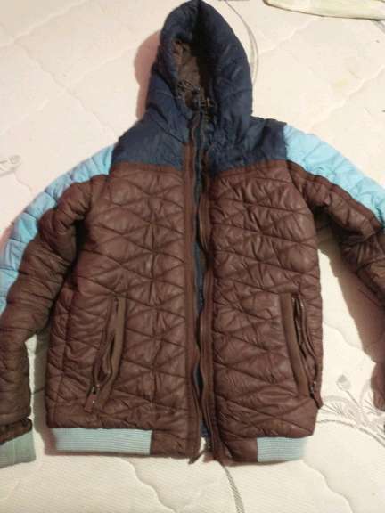 REGALO chamarra con borreguito adentro mediana