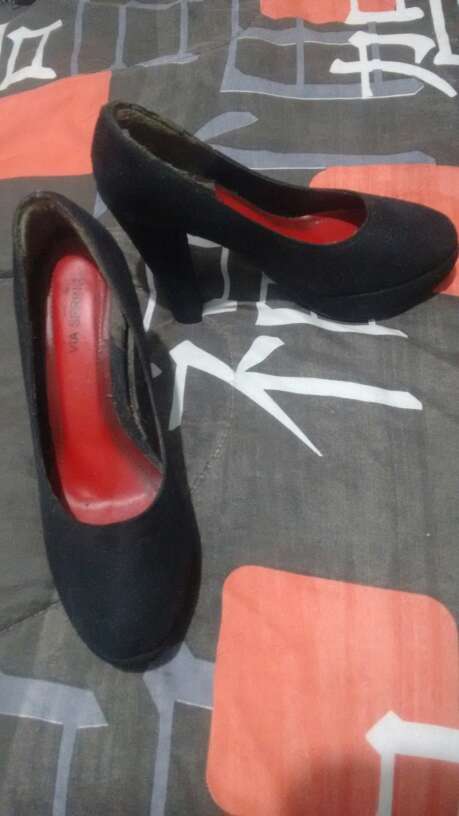 REGALO zapatos negros 2