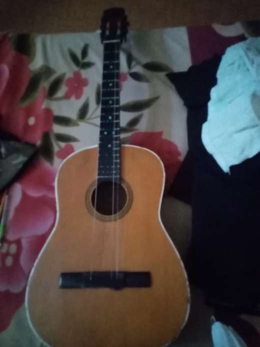 REGALO Guitarra 