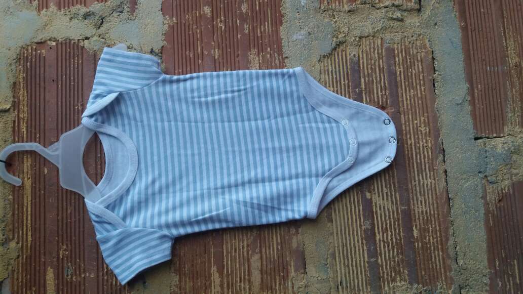 REGALO talla 3 a 6 meses 