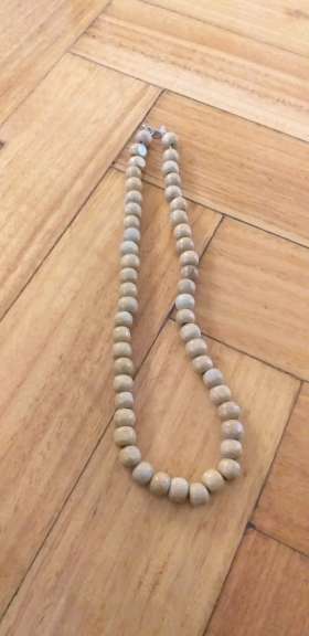 REGALO collar de madera