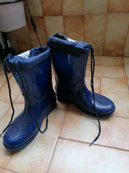 REGALO Botas de nio 2