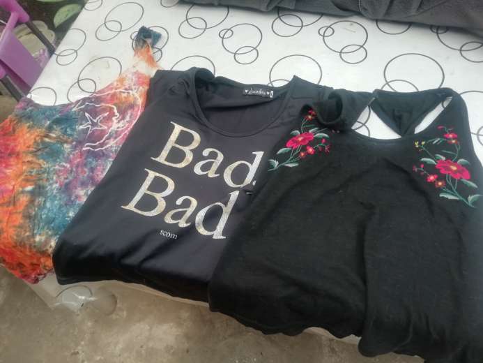 REGALO Remeras