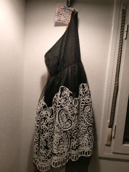 REGALO vestido negro 