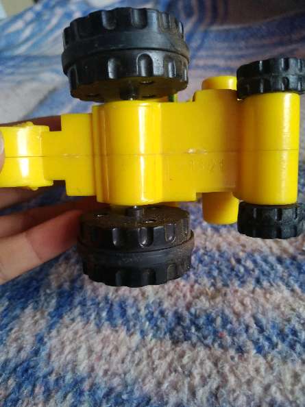 REGALO tractor de juguete 4