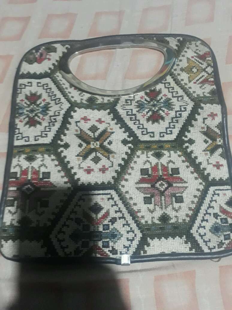 REGALO bolso y chalina  3