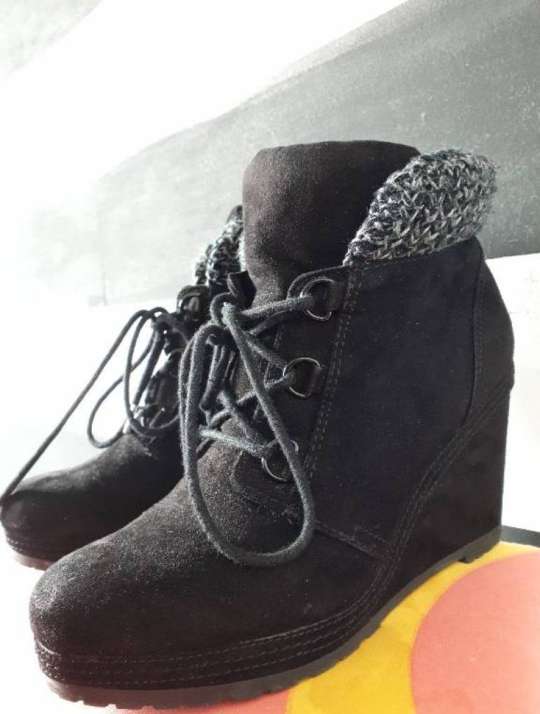 REGALO Botines negros  2