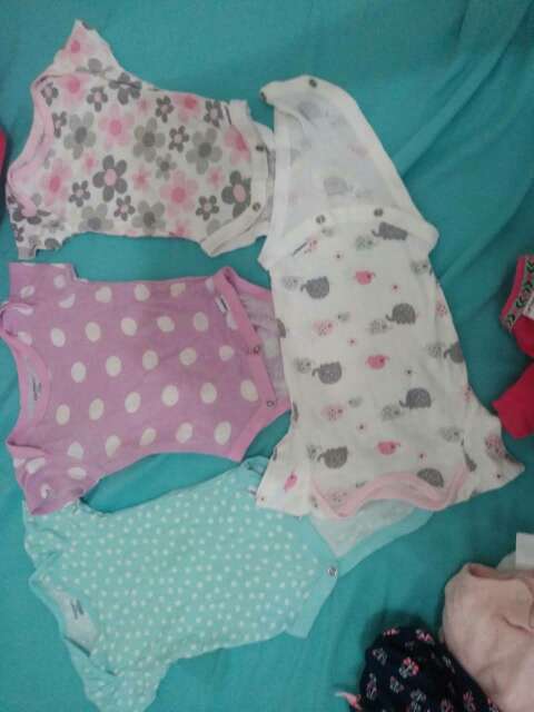 REGALO ropa de bebe de 0 a 3 meses 1