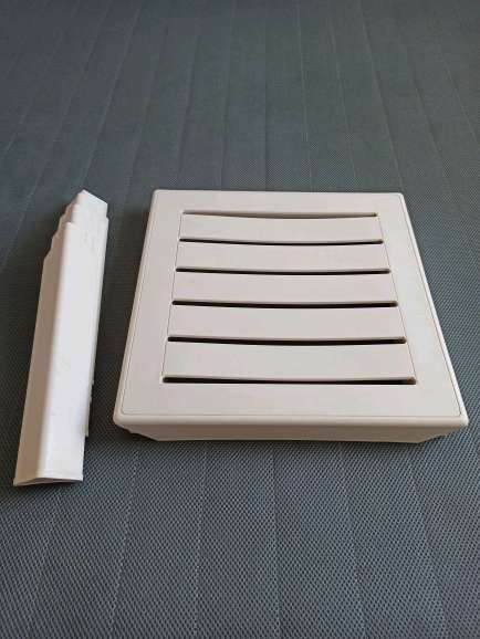 REGALO mesita/taburete con patas desmontables 2