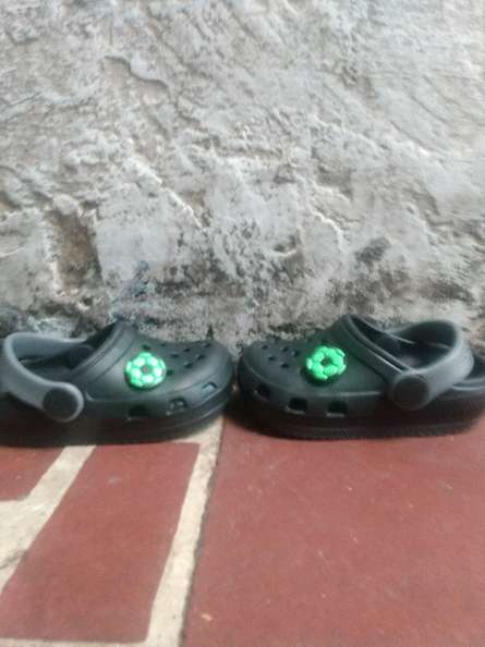 REGALO chanclitas de bebe talla 20 nuevas 3