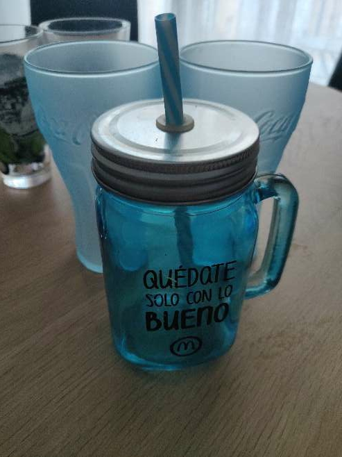 REGALO Conjunto de vasos y tazas 3