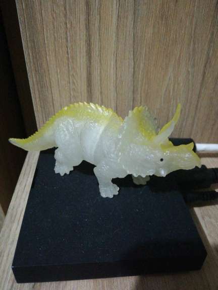 REGALO Dinosaurio reflectivo