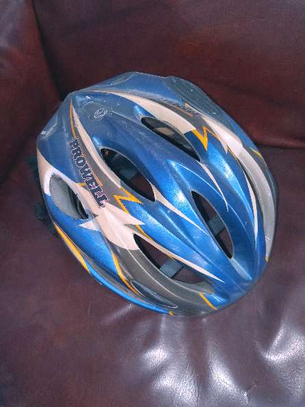 REGALO casco para bici en buen estado