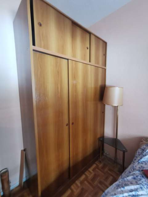 REGALO Armario con puertas correderas REGALO Armario con puertas correderas